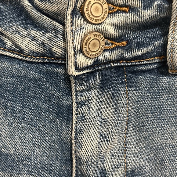 Vervet Trendy Two-Tone Flare Jeans for Women. Size 27 - Picture 11 of 11